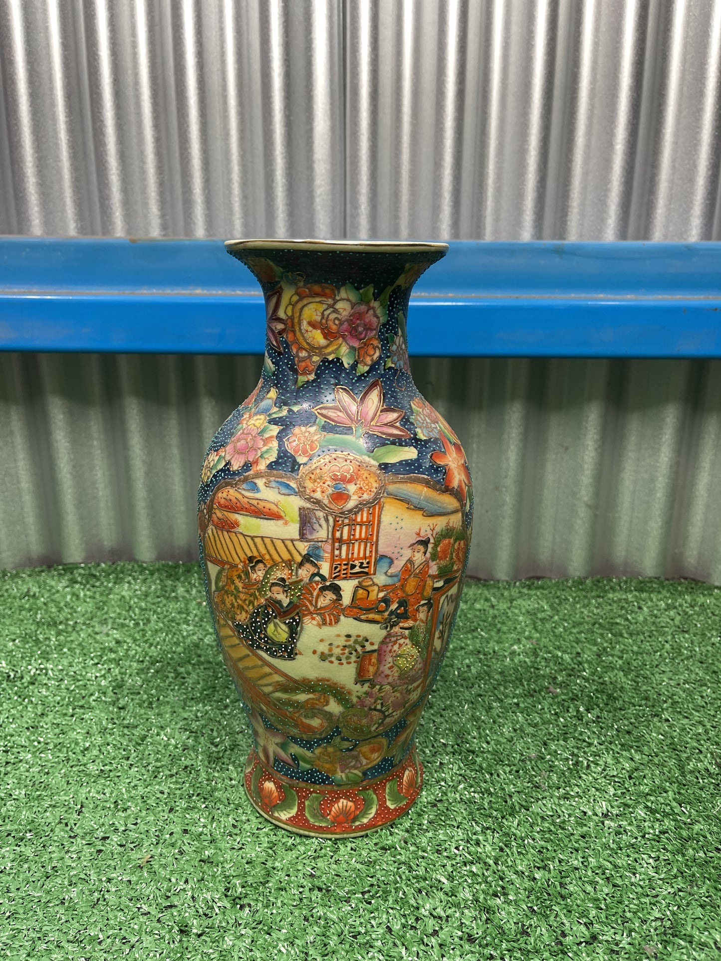 Traditional Japan Satsuma Embellished Flower Vase