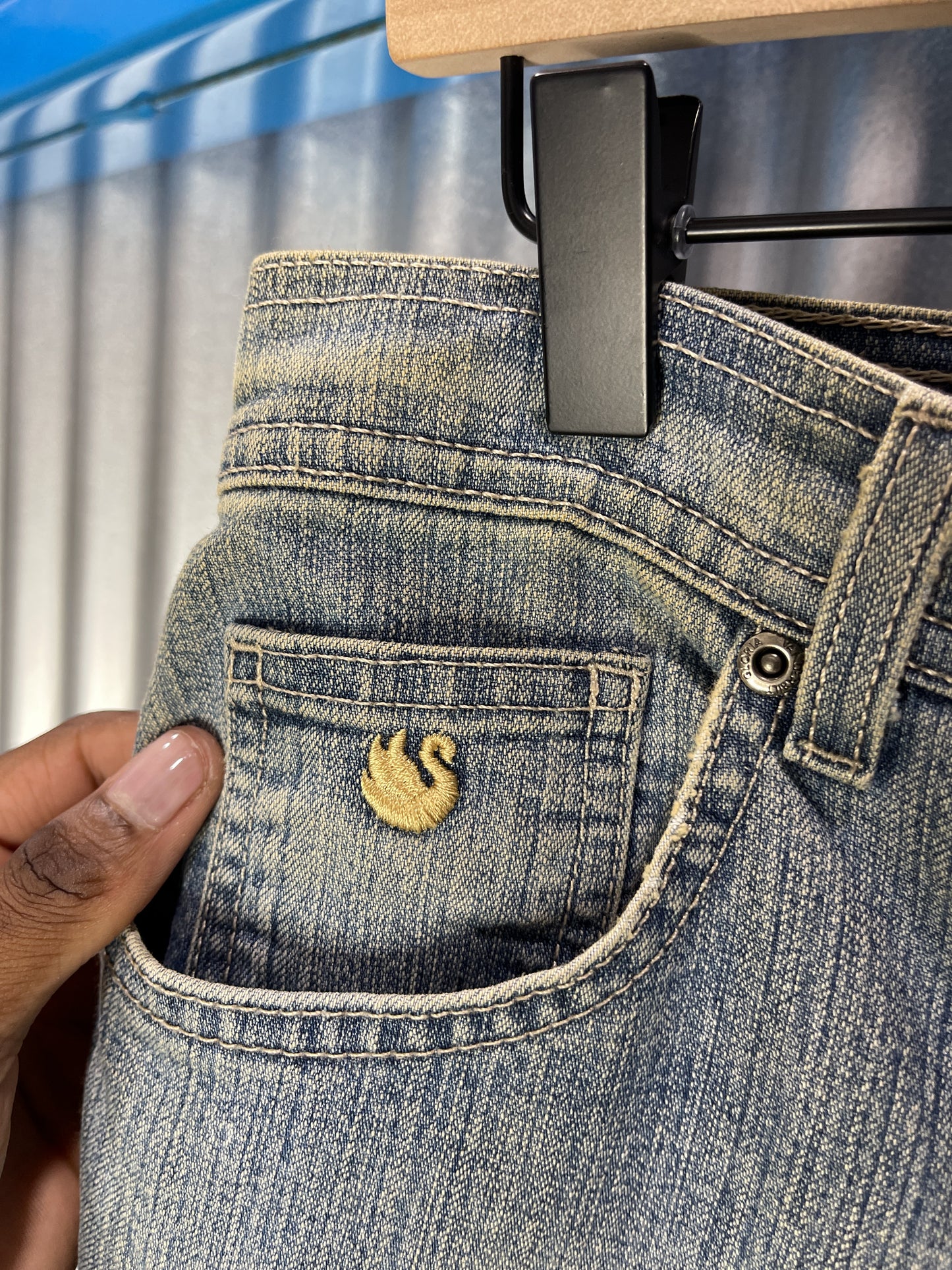 Gloria V. Vintage-Wash Jeans