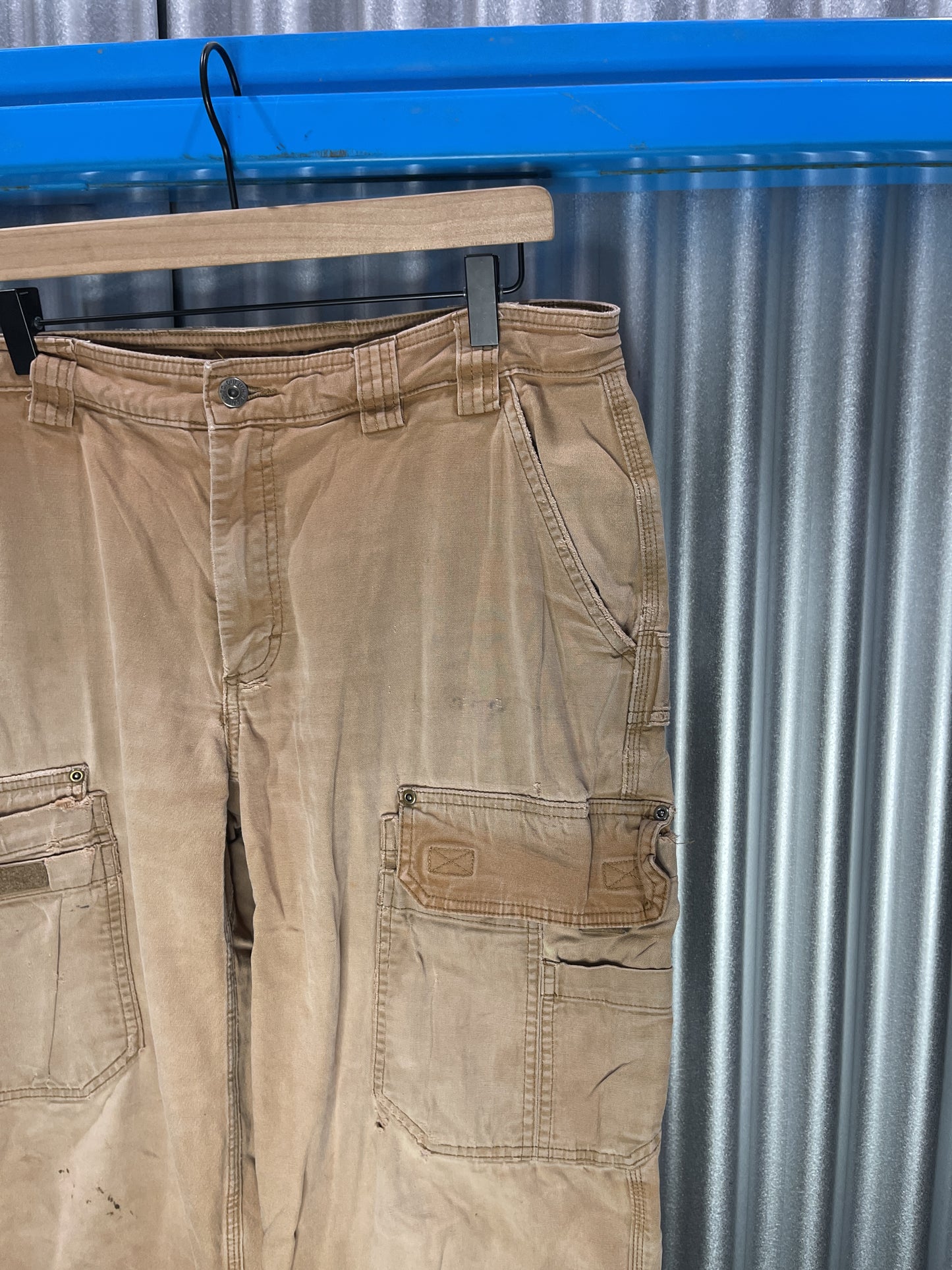 Duluth Trading Workers Cargo Pants