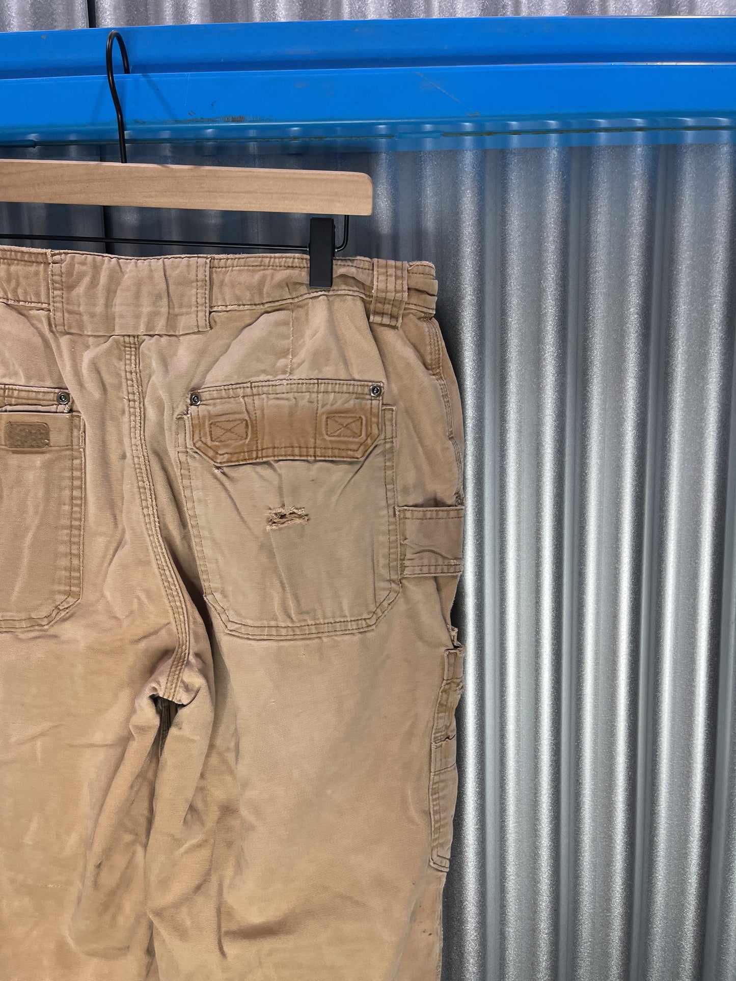 Duluth Trading Workers Cargo Pants