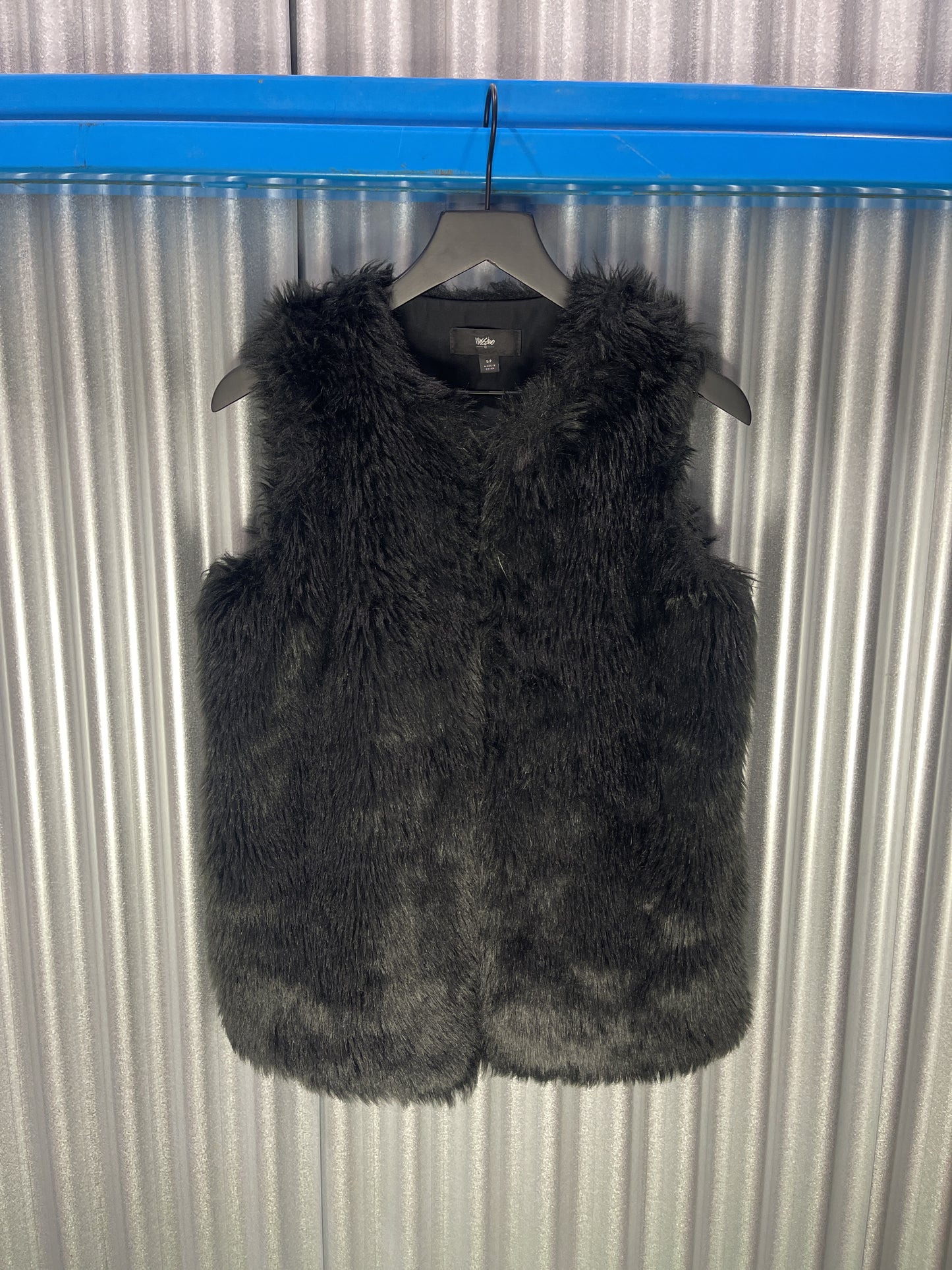 Mossimo Faux Fur Acrylic Vest Overcoat