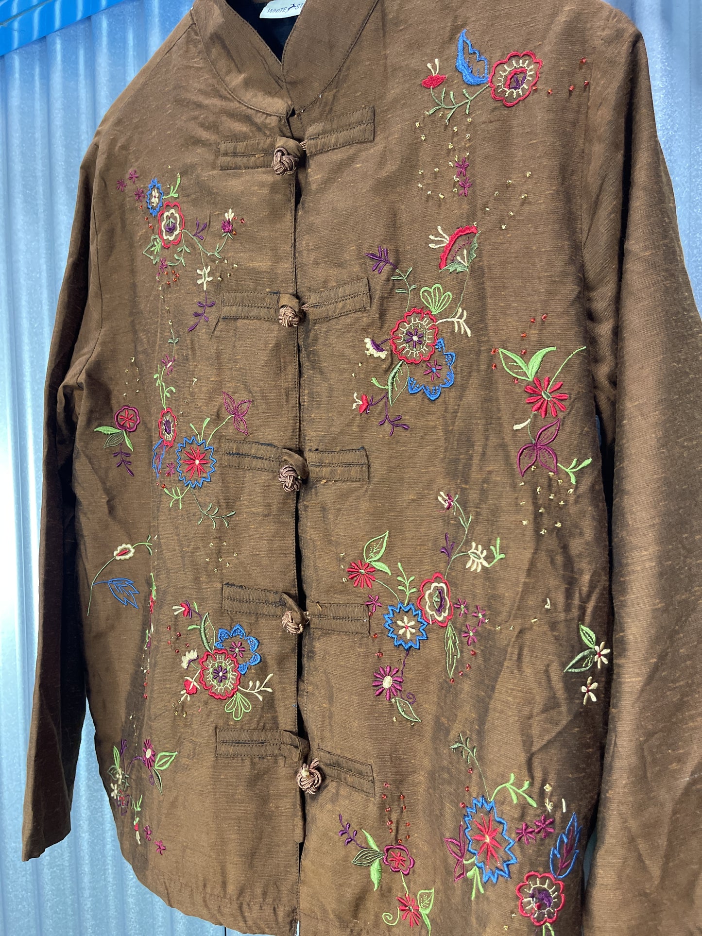 White Stag Asian Oriental Embroidered Button-Up