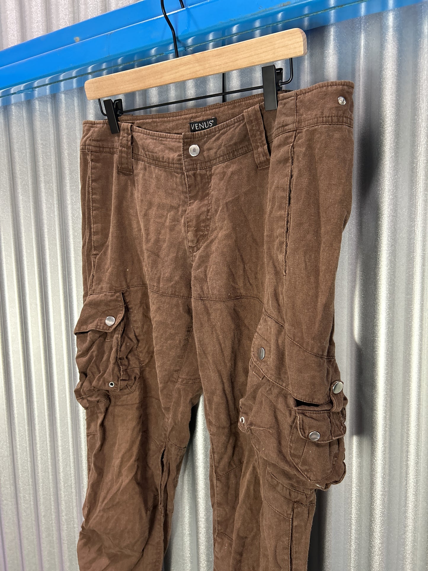 Venus Capri Cargo Pants w Tassel