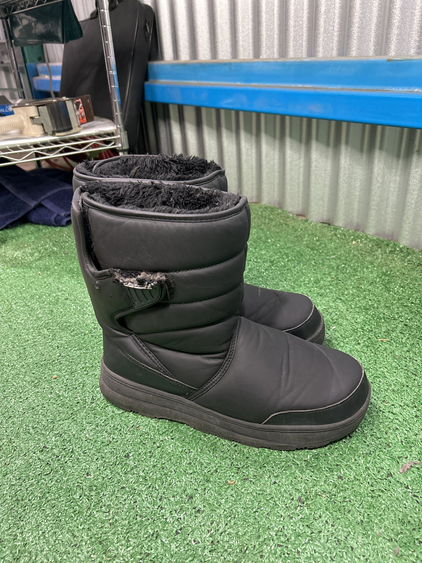 Khombu Fur-Lined Insulated Snow Boots