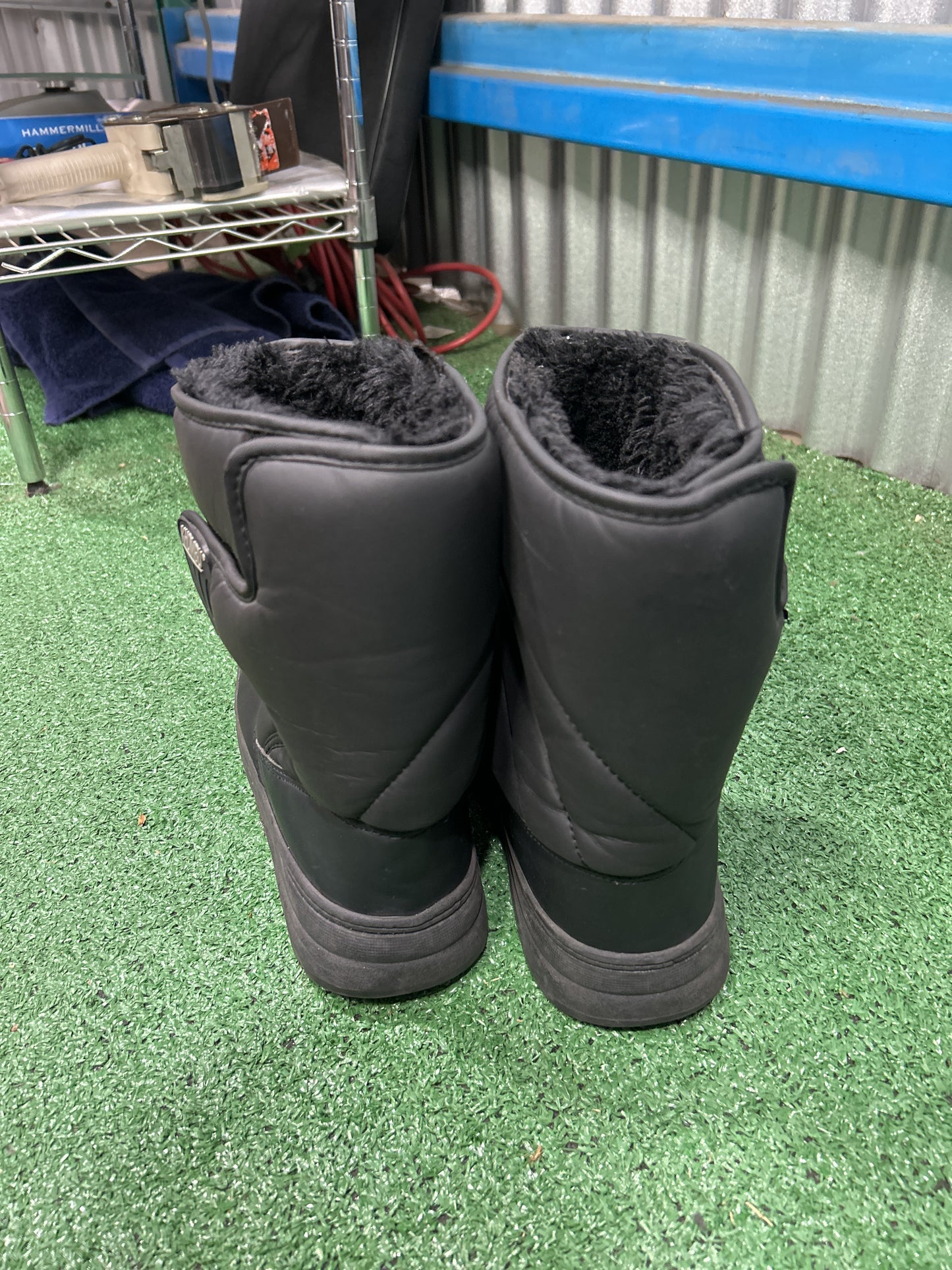 Khombu Fur-Lined Insulated Snow Boots