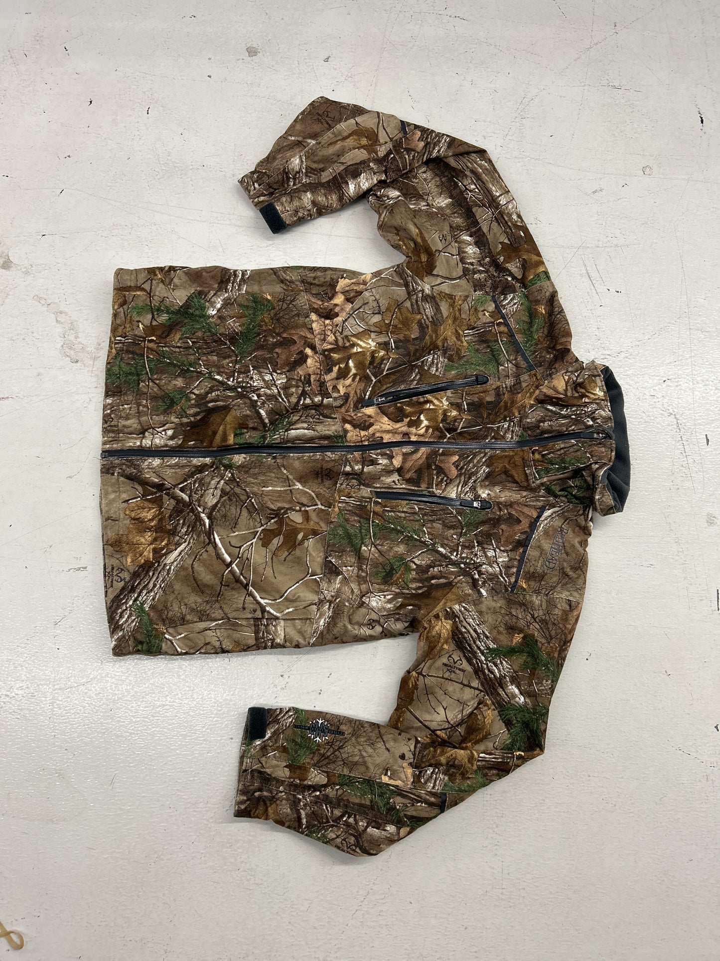 Red Head Multi-Pocket Camo Hunting Utility Jacket