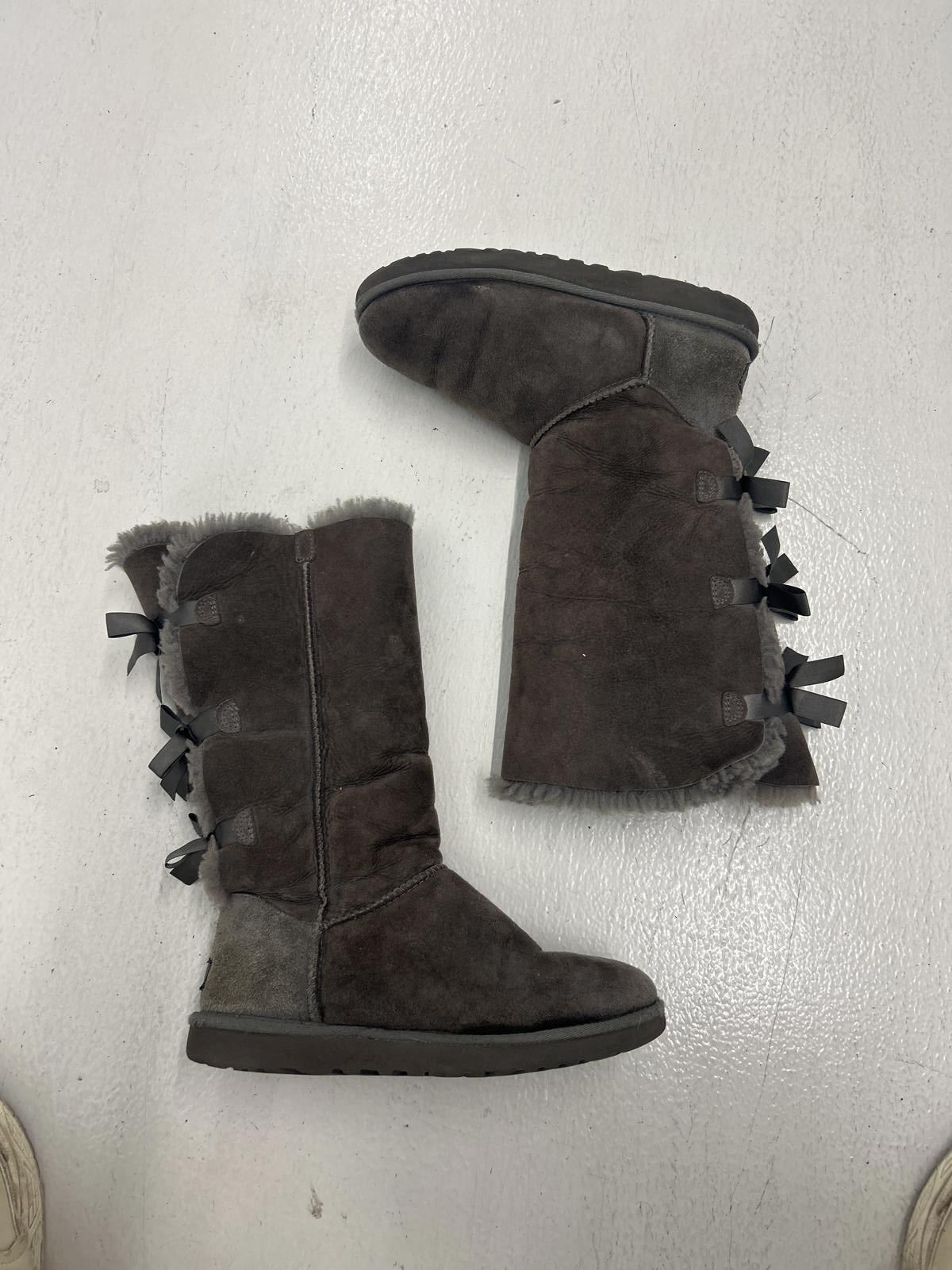 UGG Australia Women's Gray Boots with Ribbons