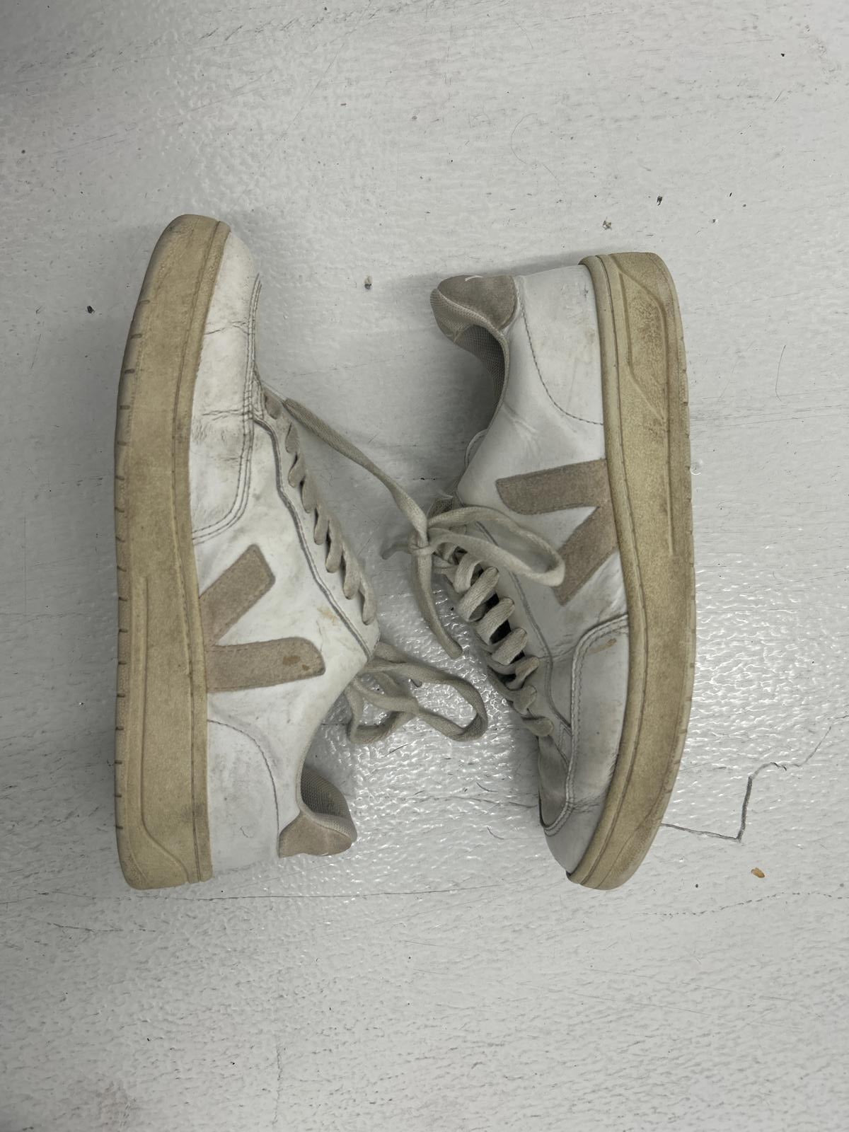 Veja White Leather Sneakers - Stylish & Eco-Friendly