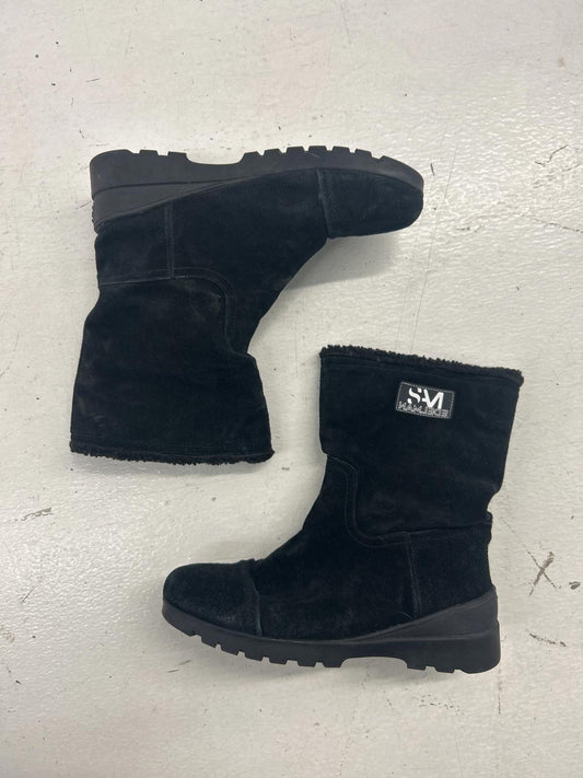 Cozy Black Suede Winter Boots - Perfect for Cold Weather