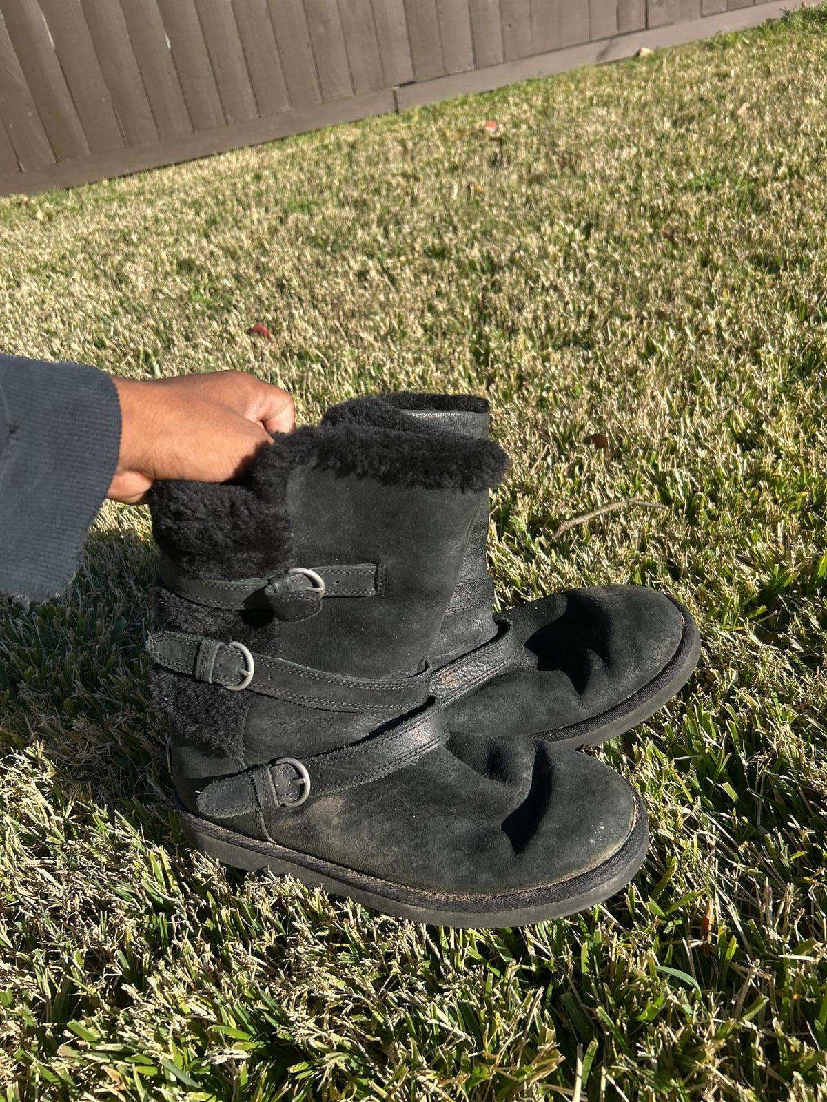 Ugg Buckle Leather Black Faux Fur Winter Boots