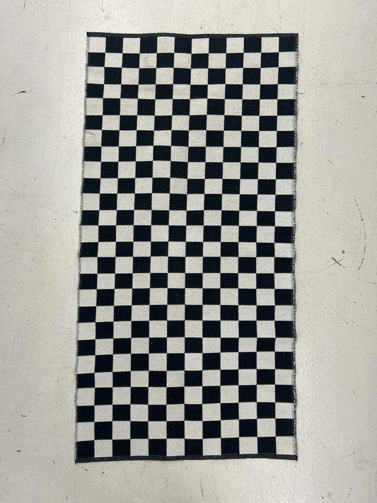 Black And White Checkerboard Pattern Rug