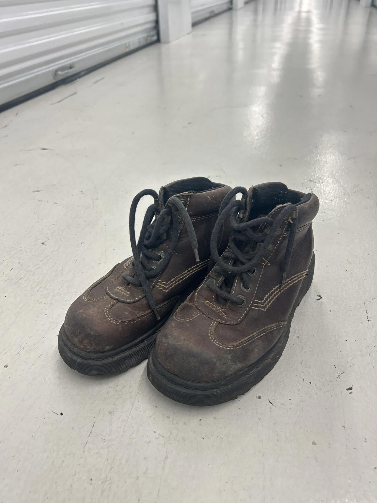 Vintage 1990s Dr. Martens Brown Lace-Up Boots - Size 6