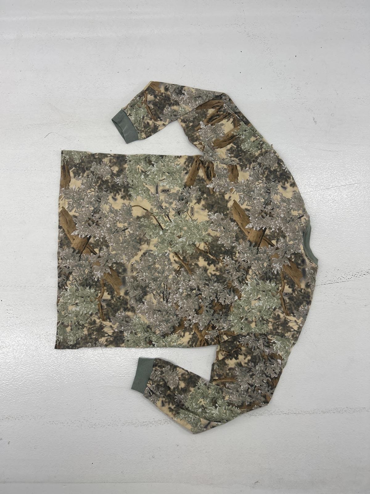 Camo Print 1/4 Sweatshirt - Outdoor Casual Wear