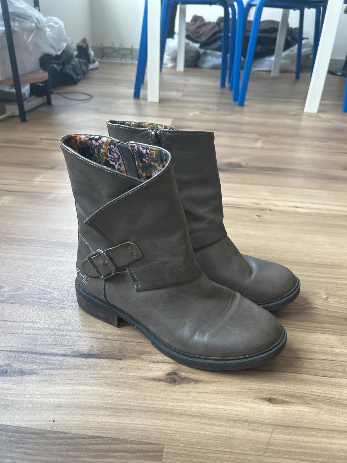 Blowfish Gray Ankle Boots with Vibrant Lining