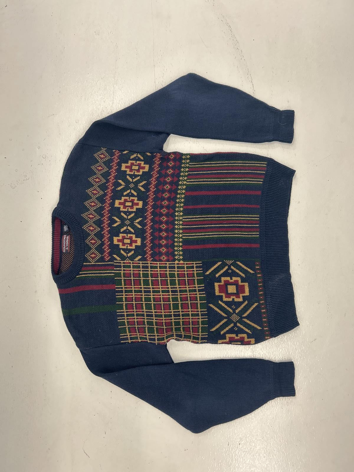 Roundtree & Yorke Colorful Knit Sweater