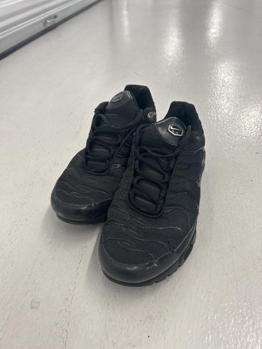 Air Max Plus Black Athletic Shoes