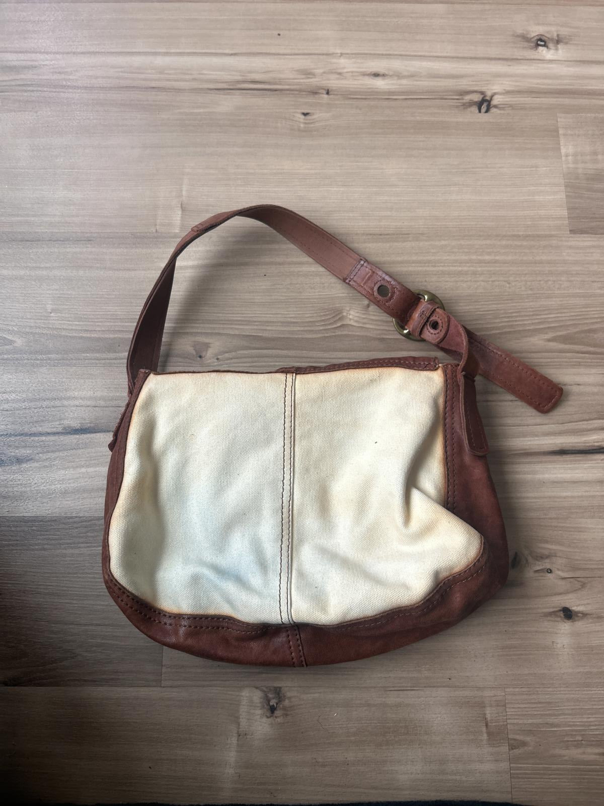 Lucky Brand Stylish Leather Crossbody Bag