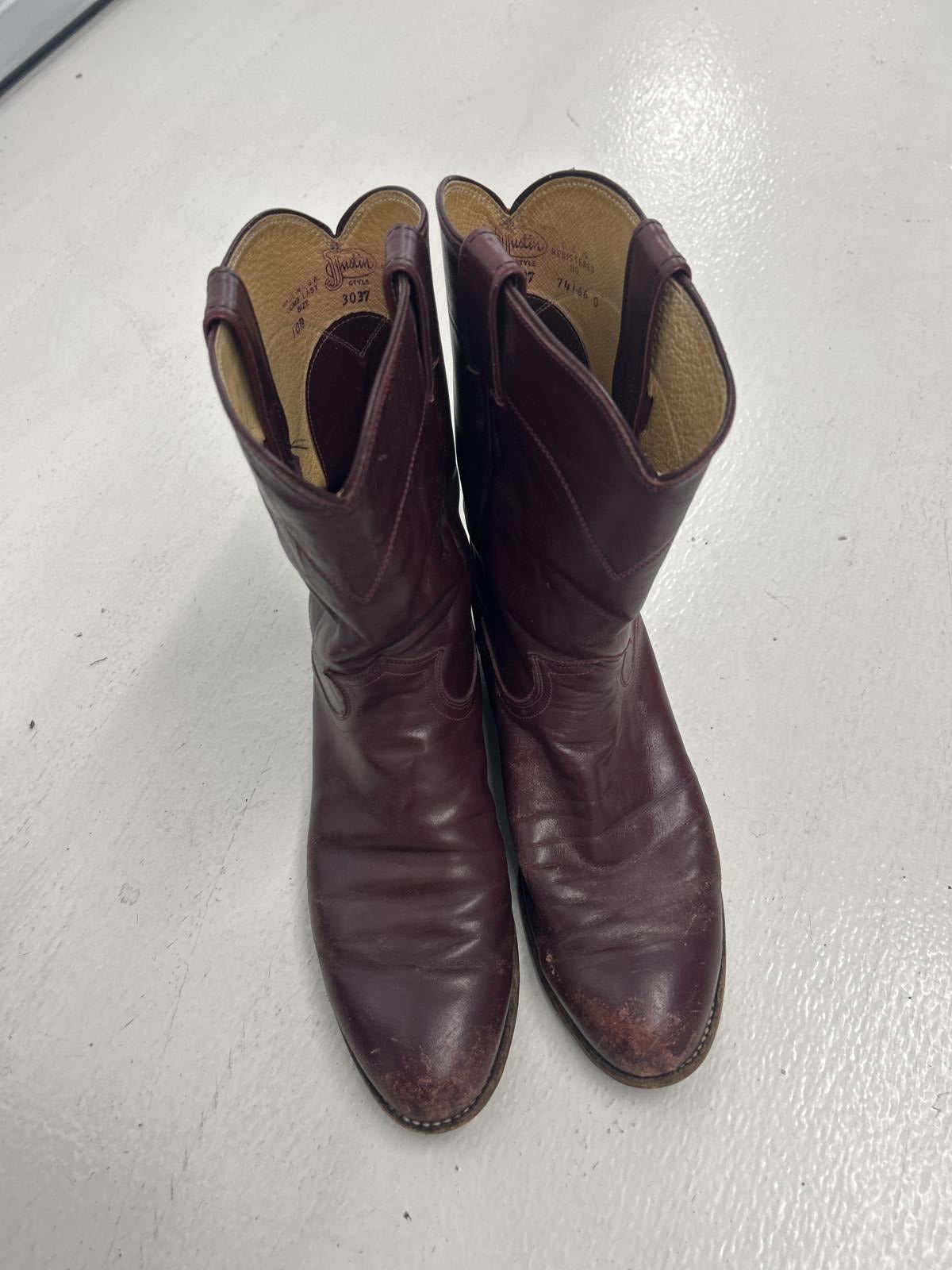 Justin Vintage Burgundy Leather Cowboy Boots