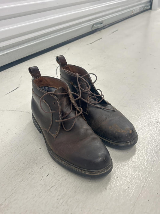 J. Murphy Brown Leather Chukka Boots