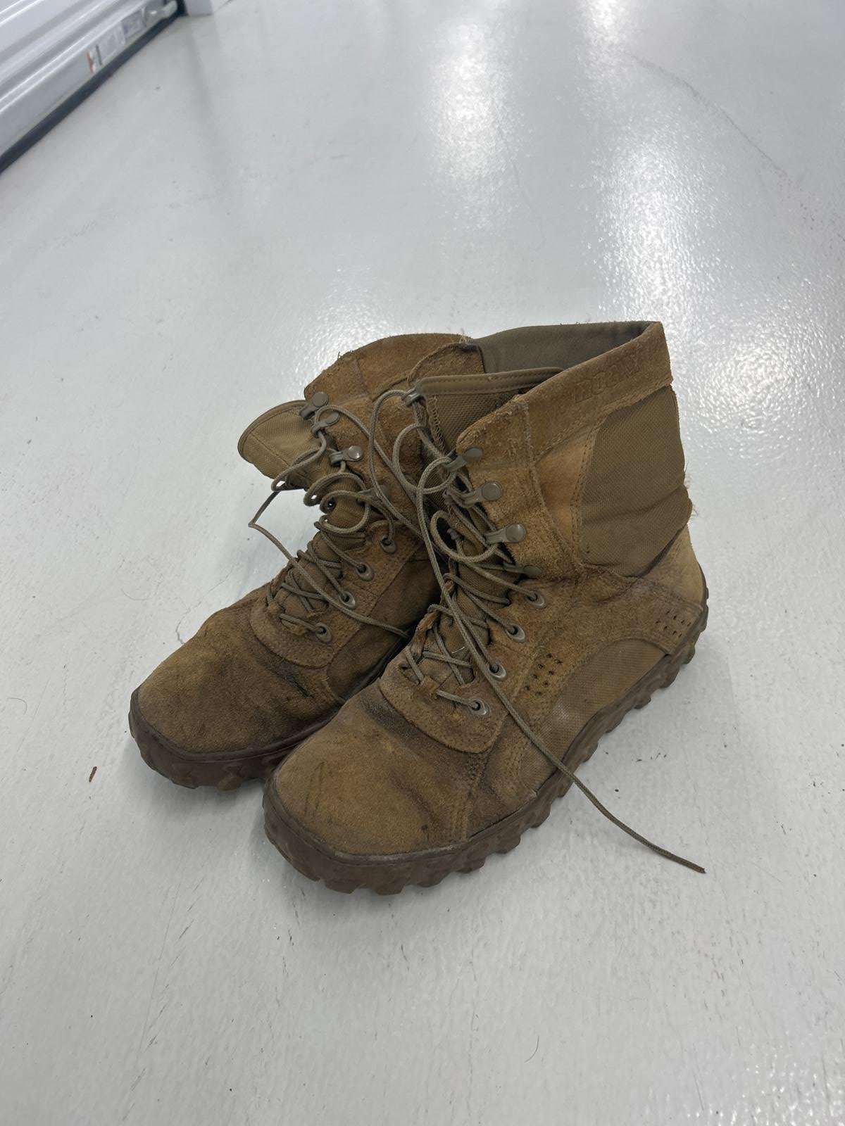 Tactical Combat Boots - Durable Outdoor Footwear