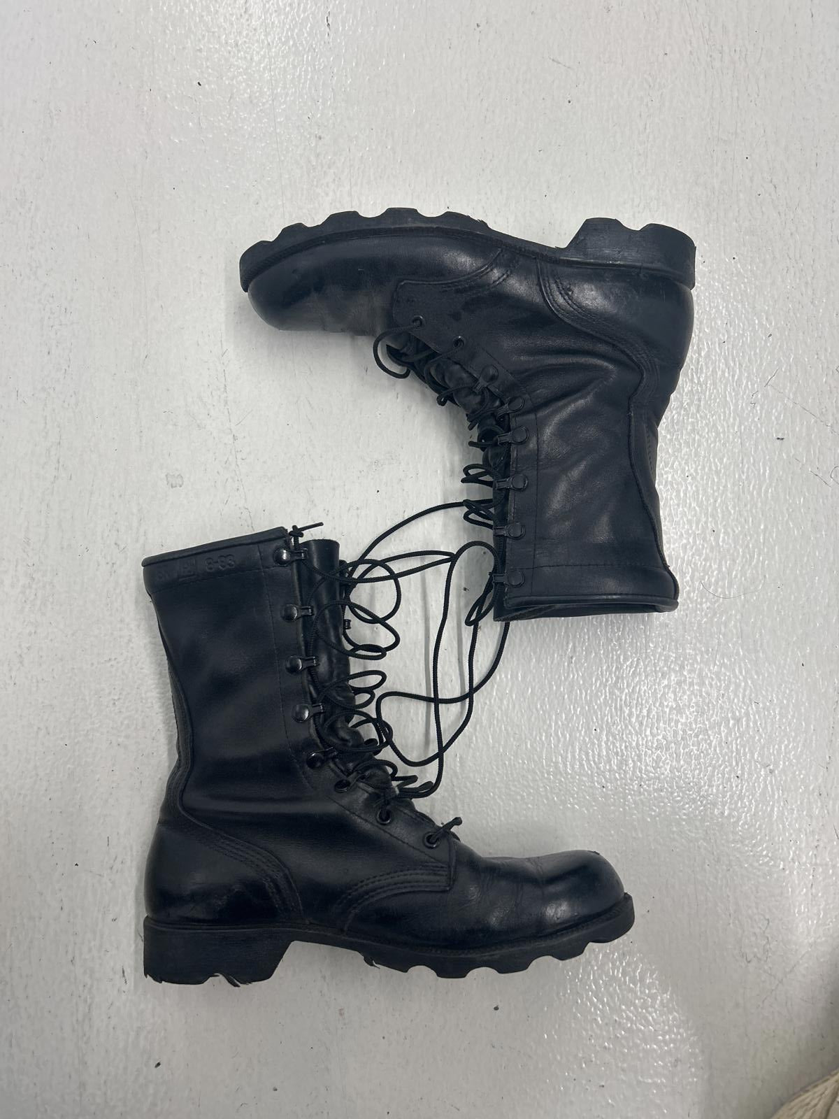 Durable Black Lace-Up Leather Combat Boots - Size