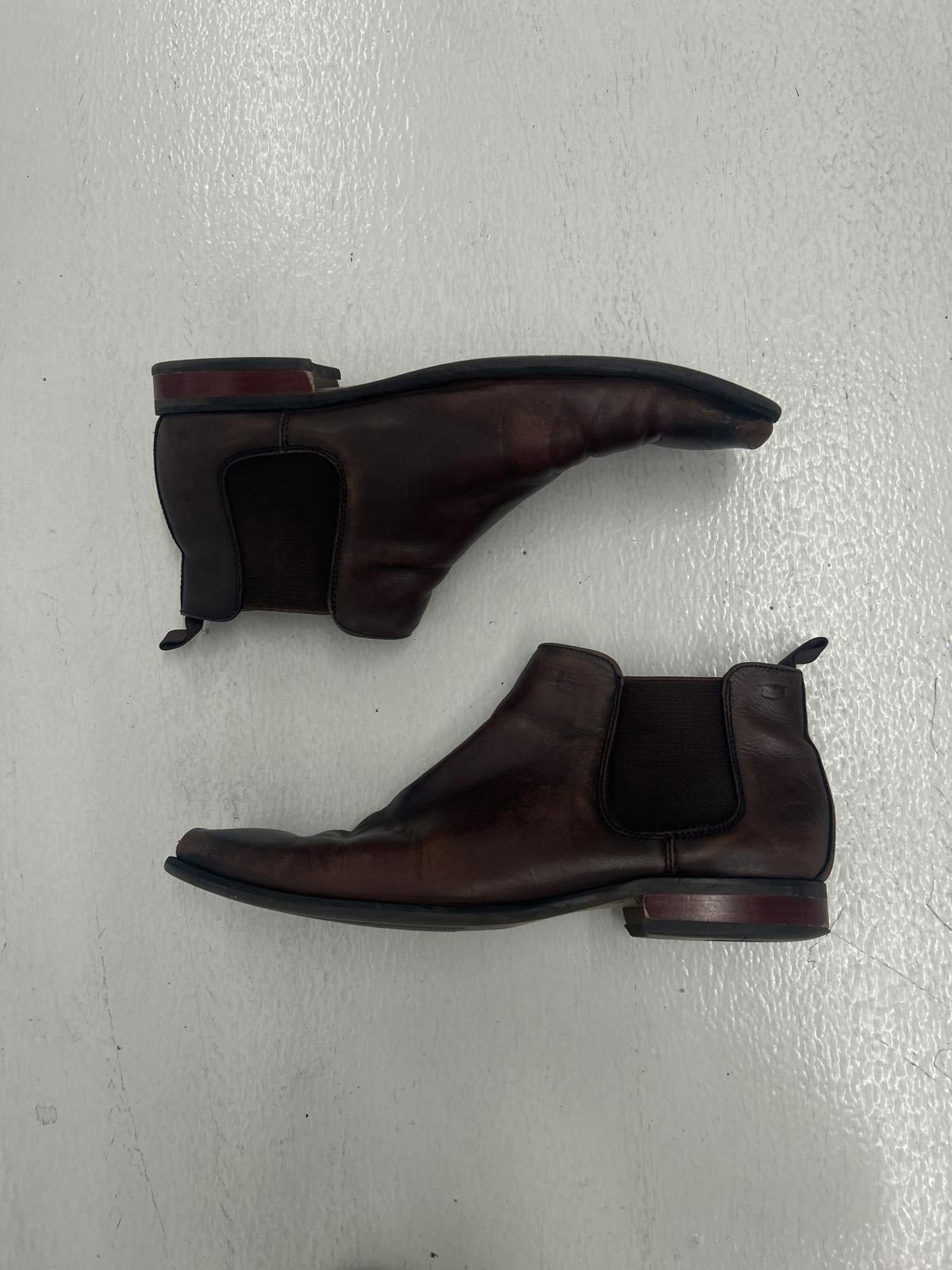 Stylish Brown Leather Chelsea Boots for Men