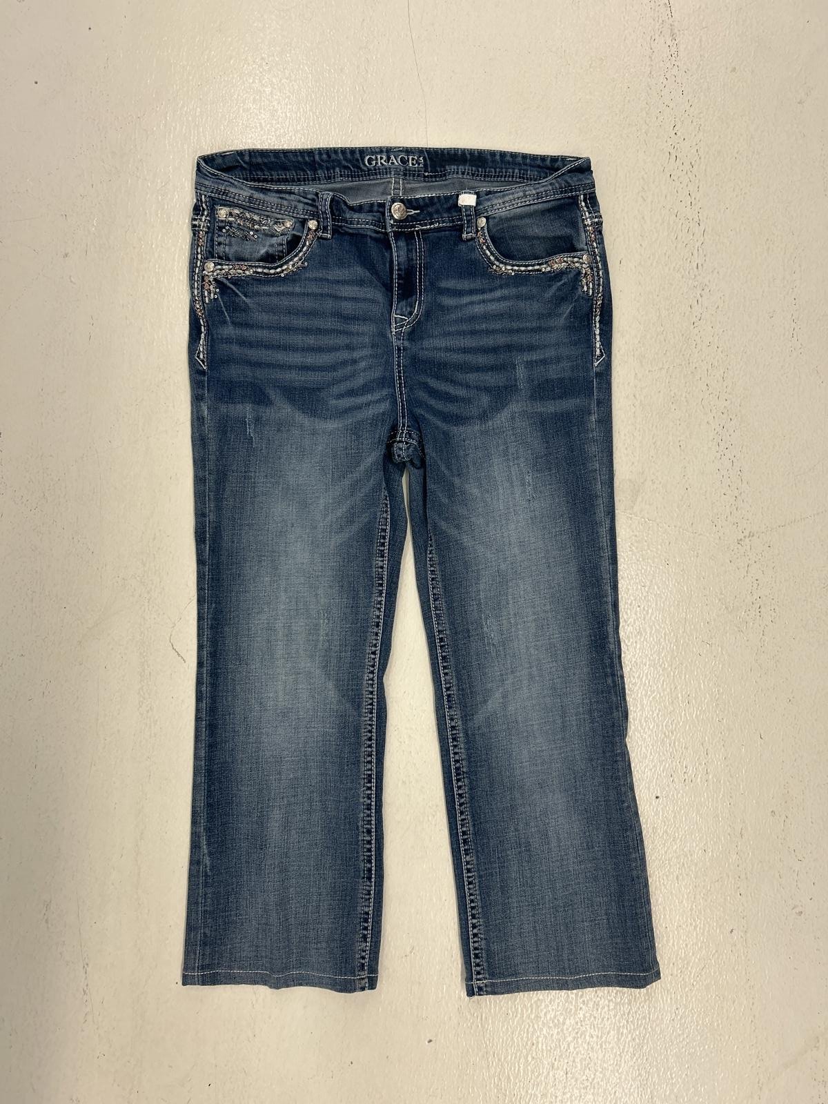 Women's Flare Jeans - Stylish & Comfortable Denim