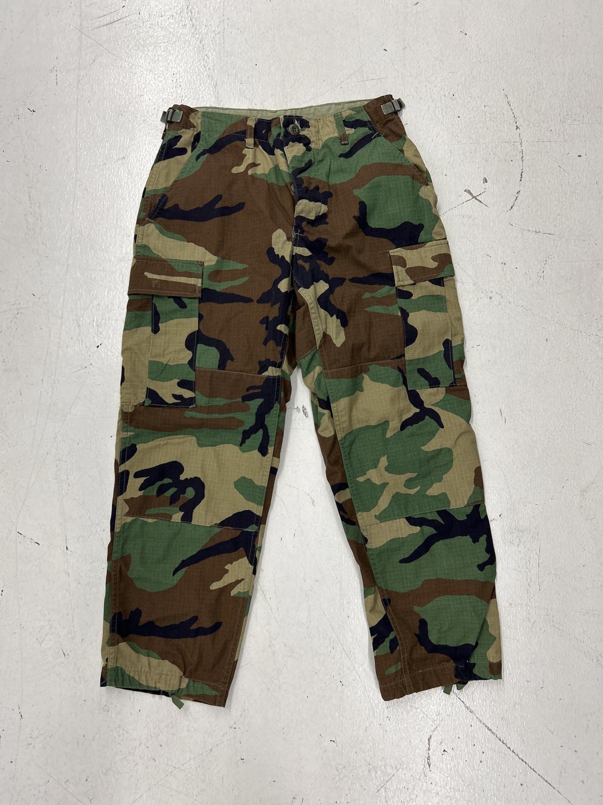 Adjustable Men's Camo Cargo Pants - Outdoor Wear