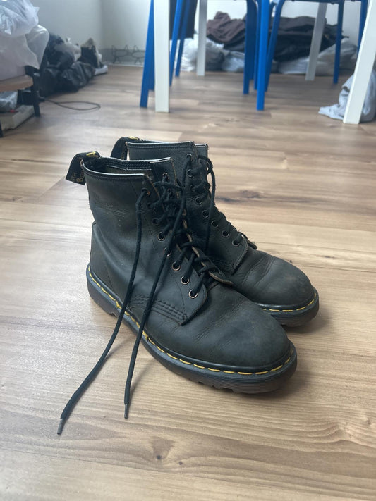 Dr. Martens 8 Eye Boots - Classic Black Leather