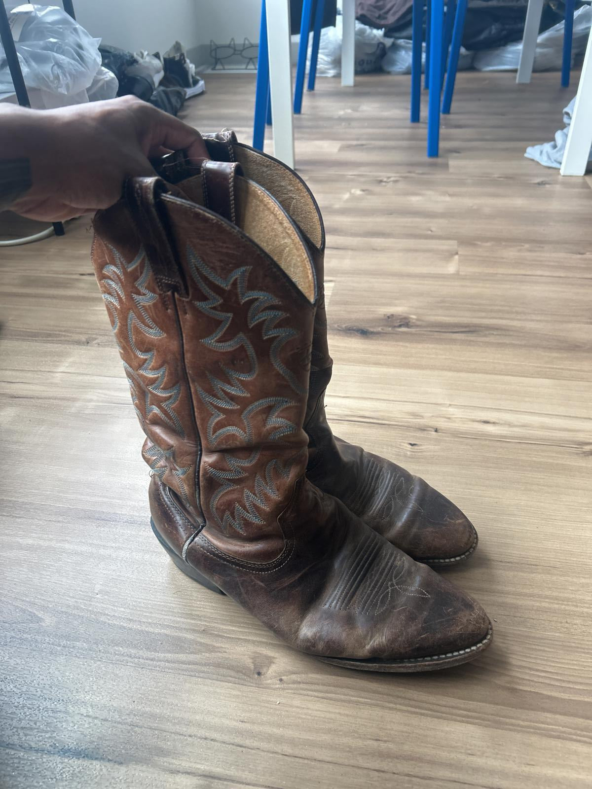 Ariat Embroidered Brown Leather Cowboy Boots