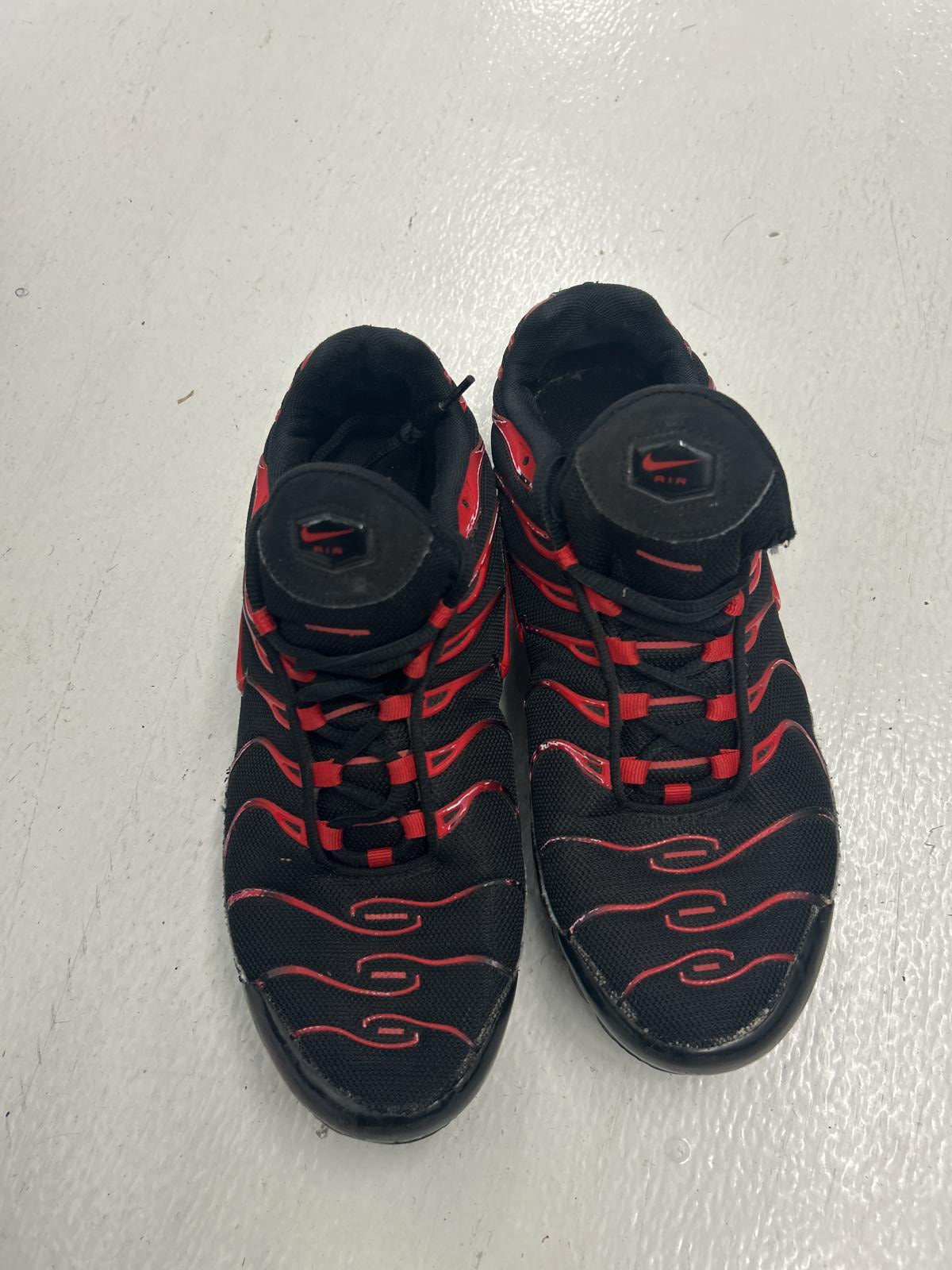 Nike Air Max Plus Tuned 1 - Black/Red