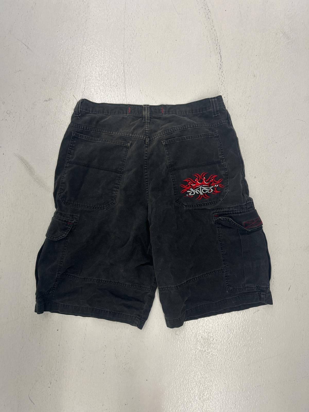 JNCO Jeans Black Cargo Shorts - Stylish and Functional