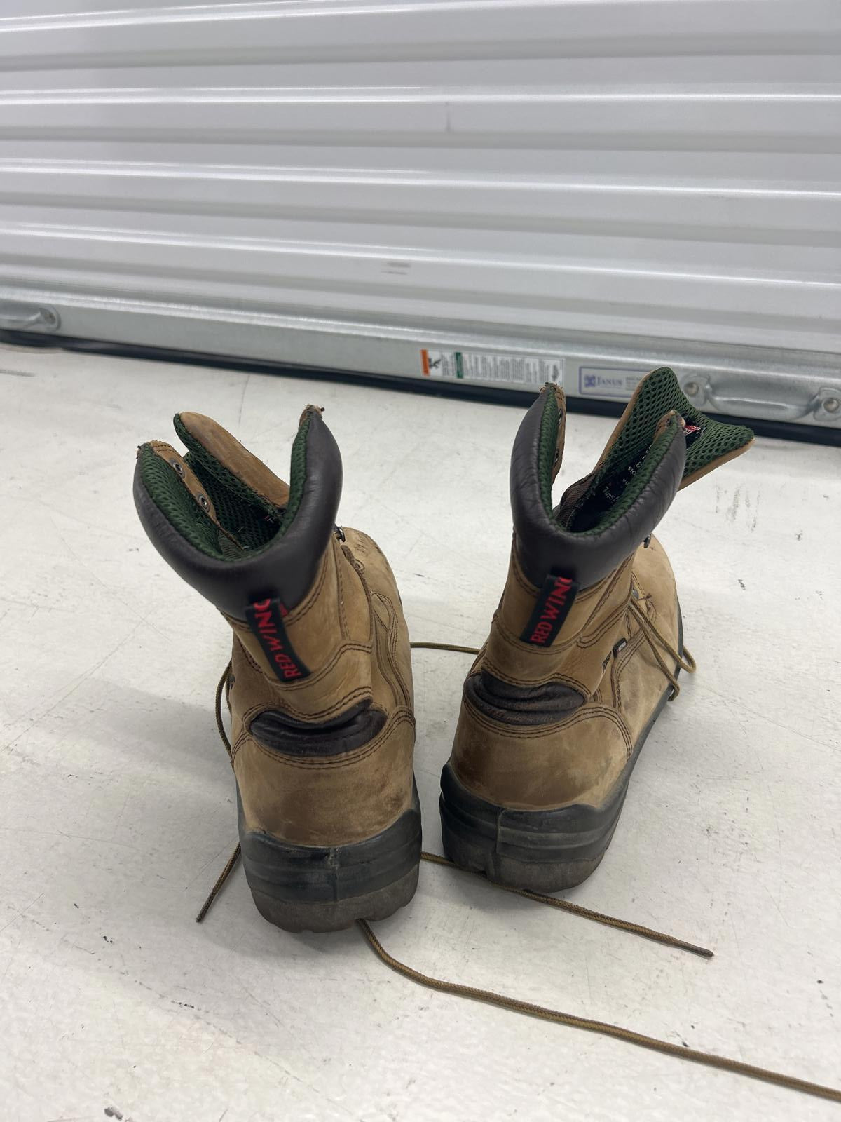 Red Wing King Toe Durable Tan Work Boots