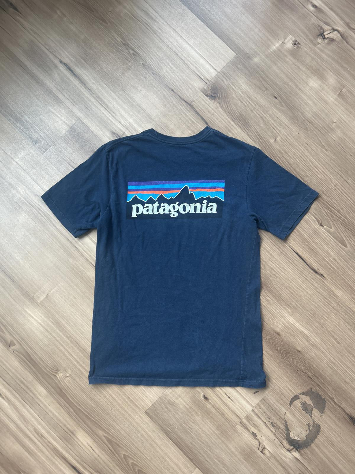 Patagonia Graphic T-Shirt - Navy Blue