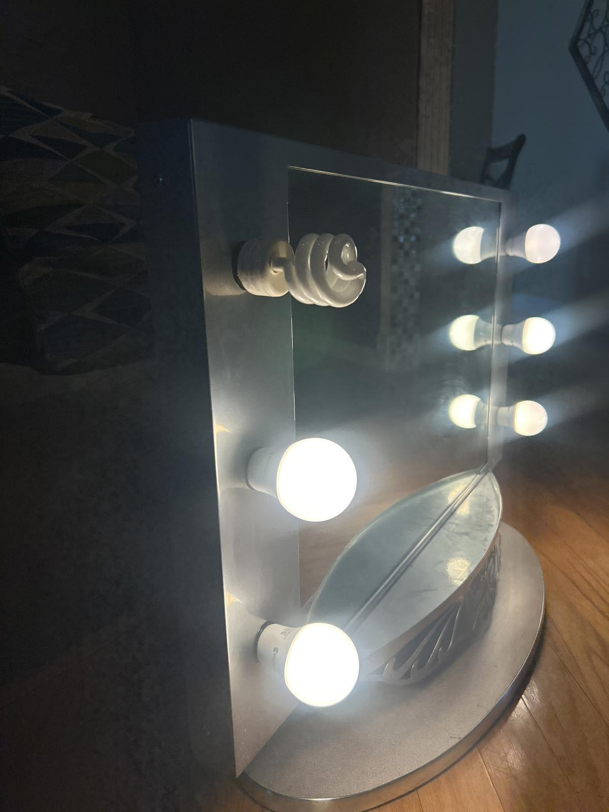 Modern Vanity Girl Mirror with Lights