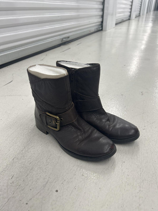 Cute Nine West Brown Leather Ankle Boots with Buckle