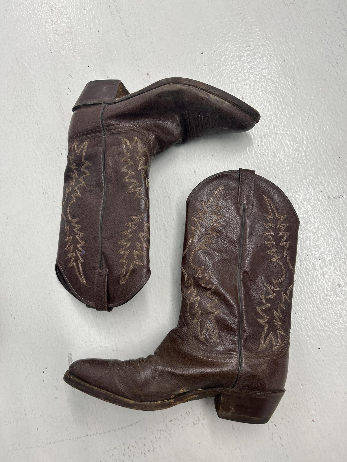 DP Vintage Brown Leather Cowboy Boots with Intricate Design