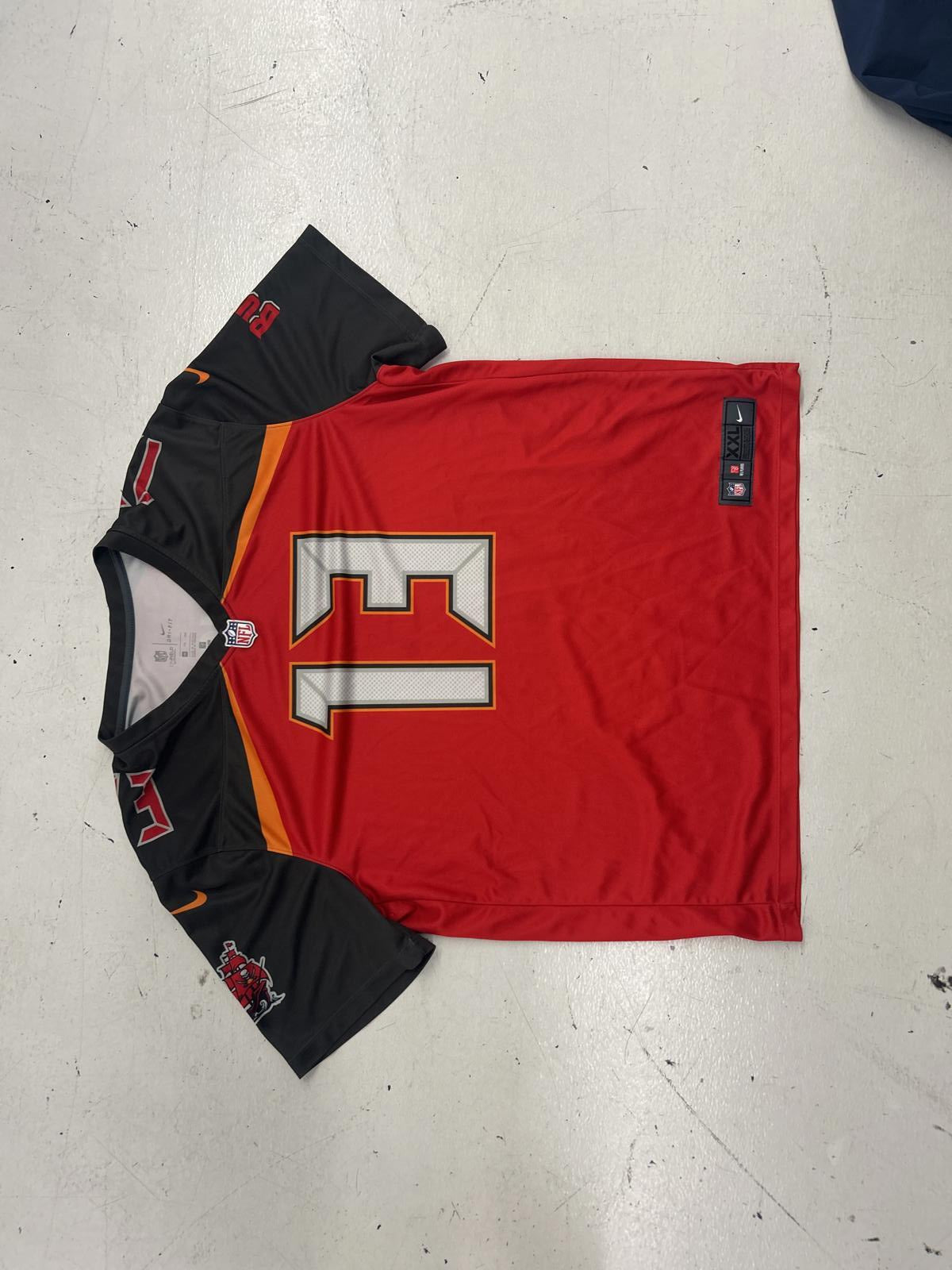 Nike NFL Tampa Bay Buccaneers Mike Evans Shirsey - Size XXL