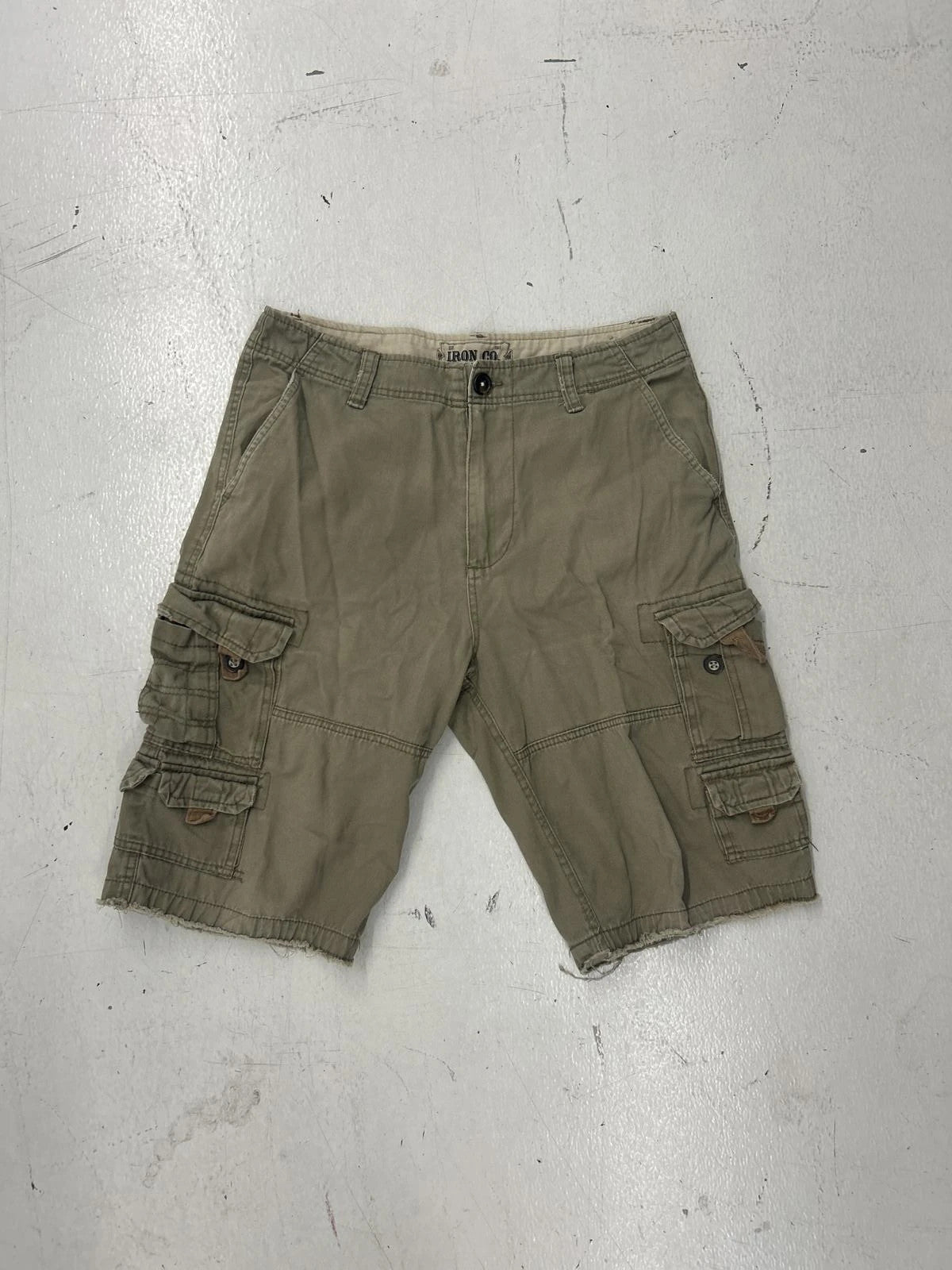 Men'S Khaki Cargo Shorts - Comfortable And Versatile