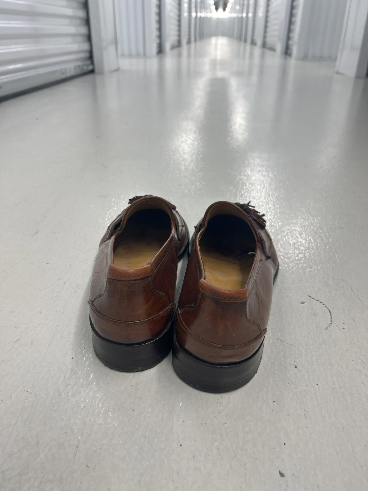 Retro Brown Leather Loafers with Tassels