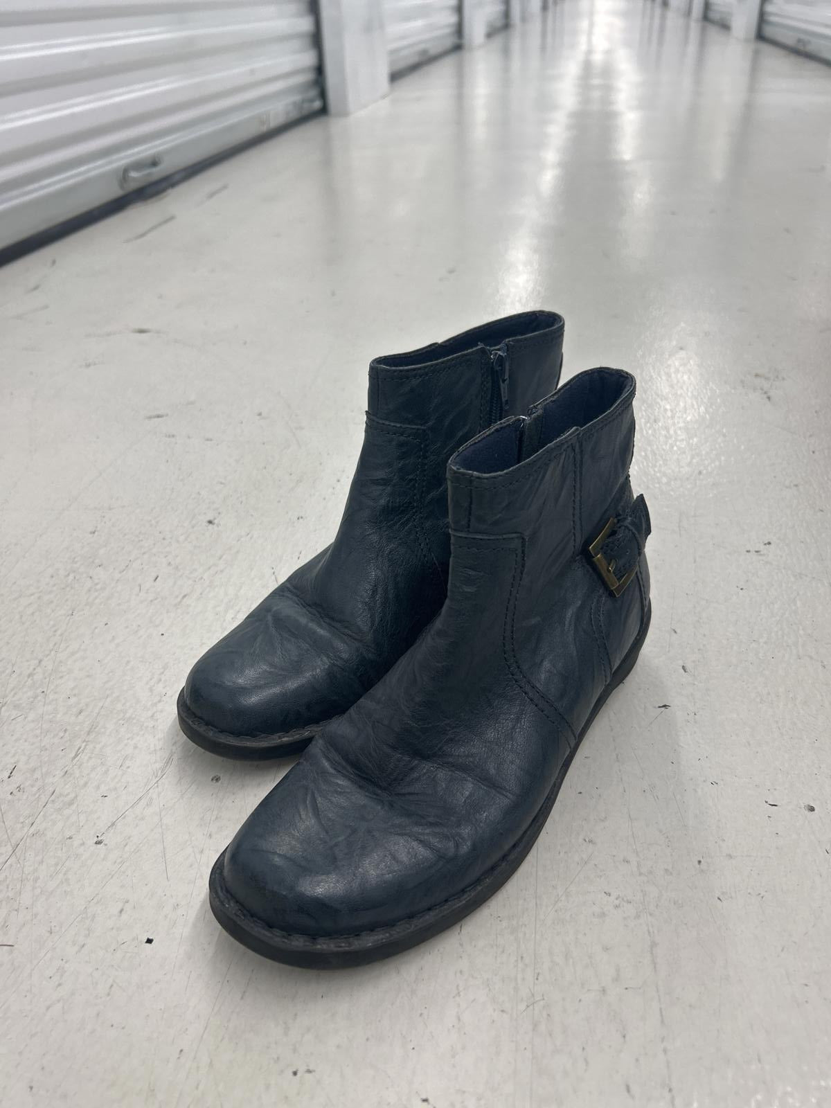 Clarks Blue/Black Leather Ankle Boots with Zipper