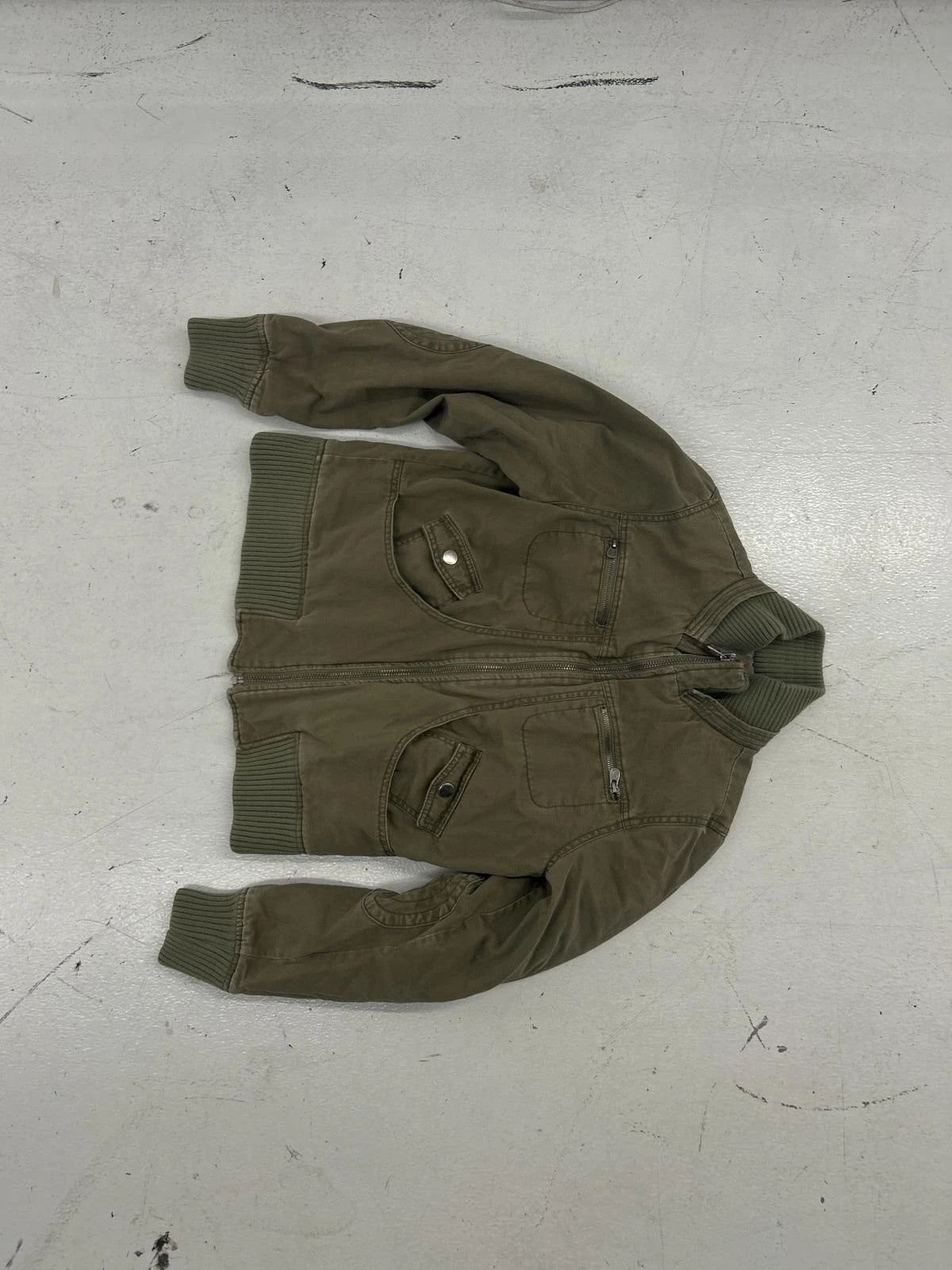 Stylish Olive Green Bomber Jacket With Multiple Pockets