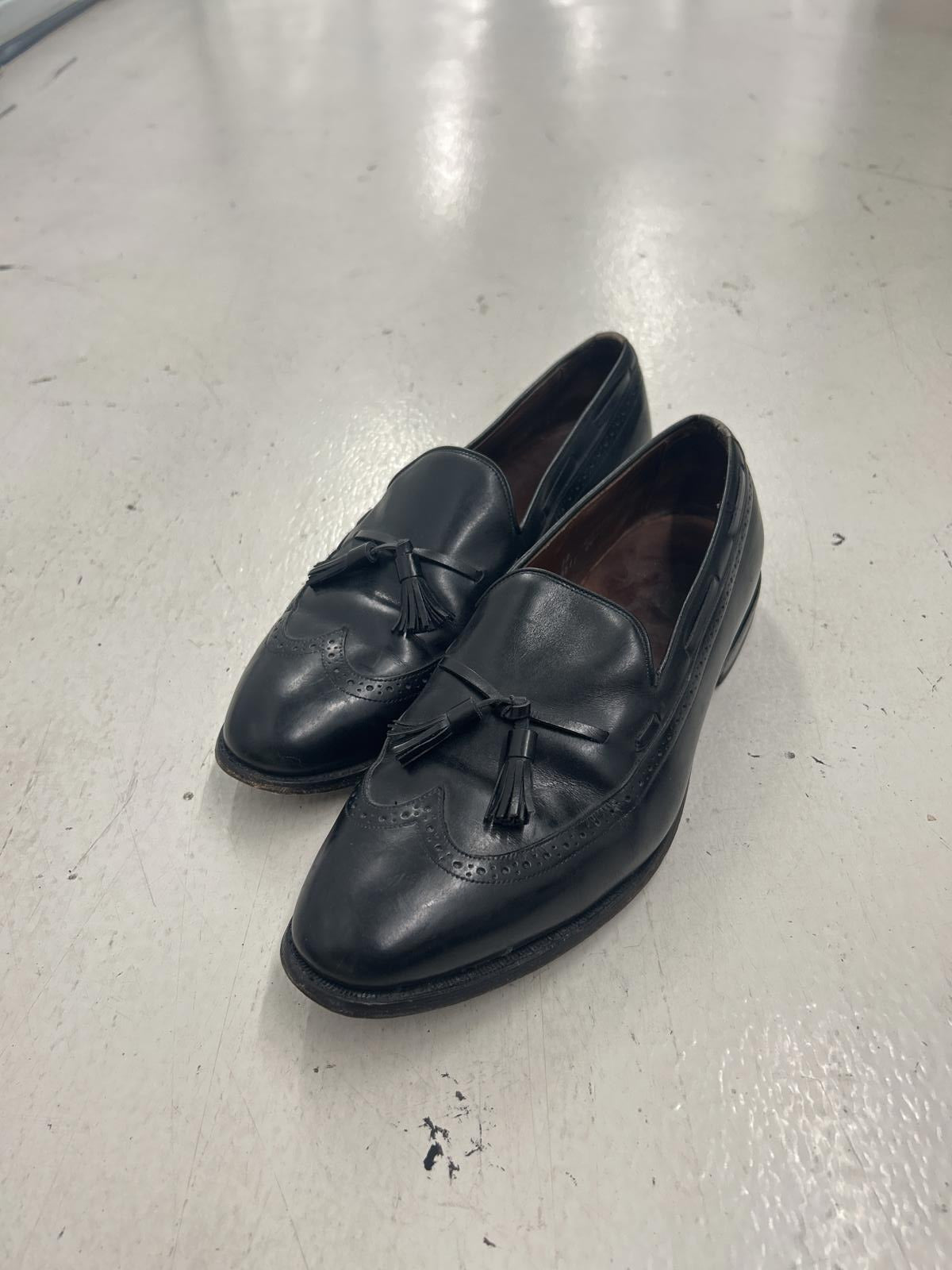 Elegant Black Leather Tassel Loafers