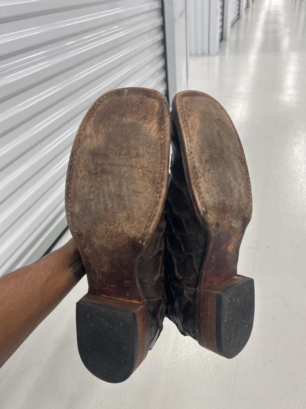 Vintage Brown Western Cowboy Boots with Embellished Design