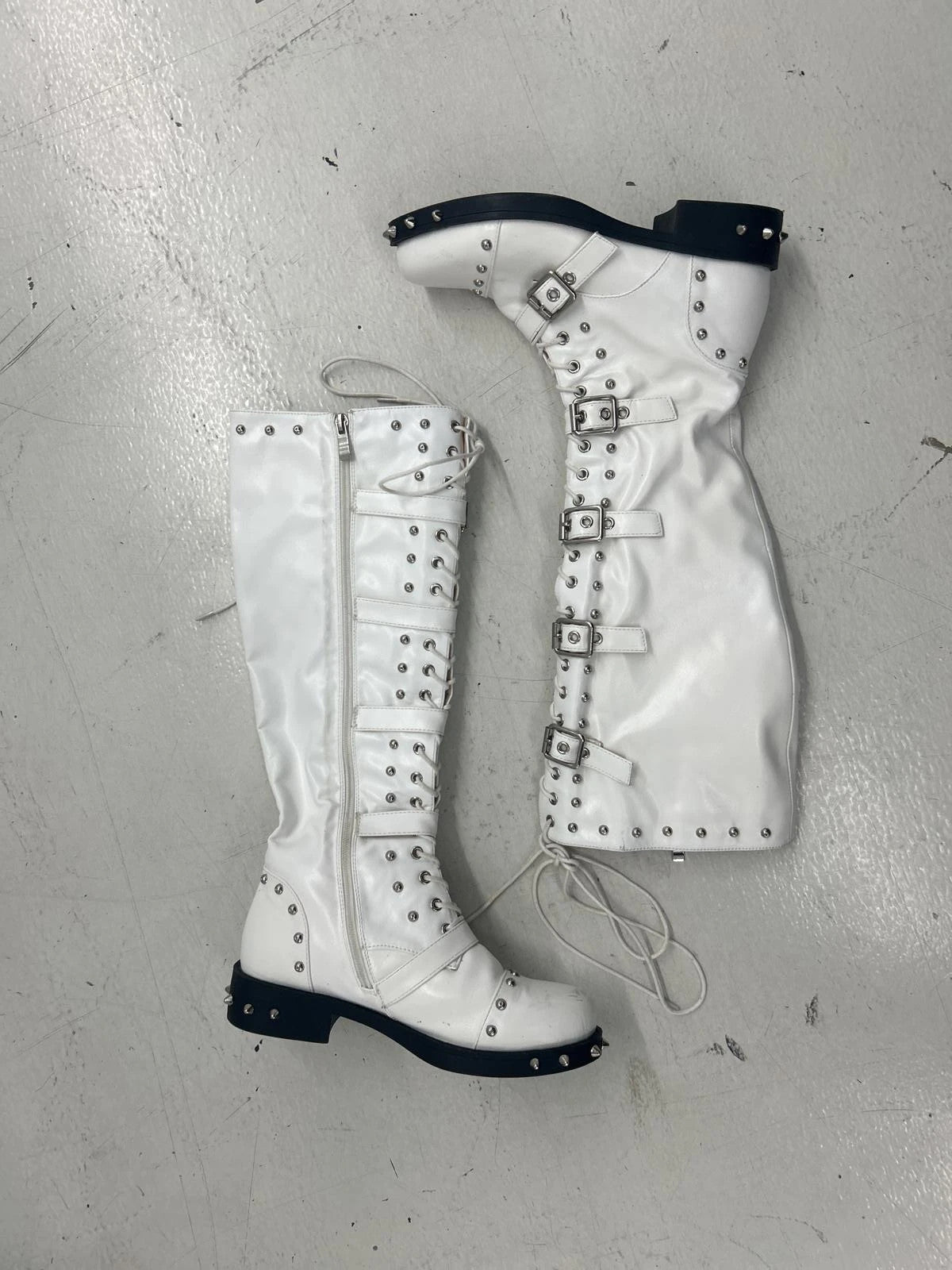 Grunge Buckle White Knee-High Boots With Studded Accents