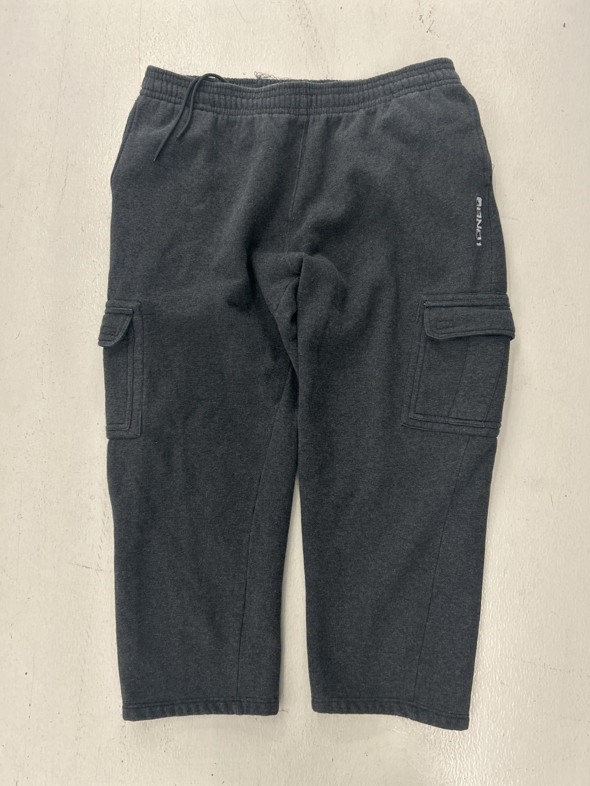 AND1 Basketball Cargo Pants - XL - Charcoal Gray