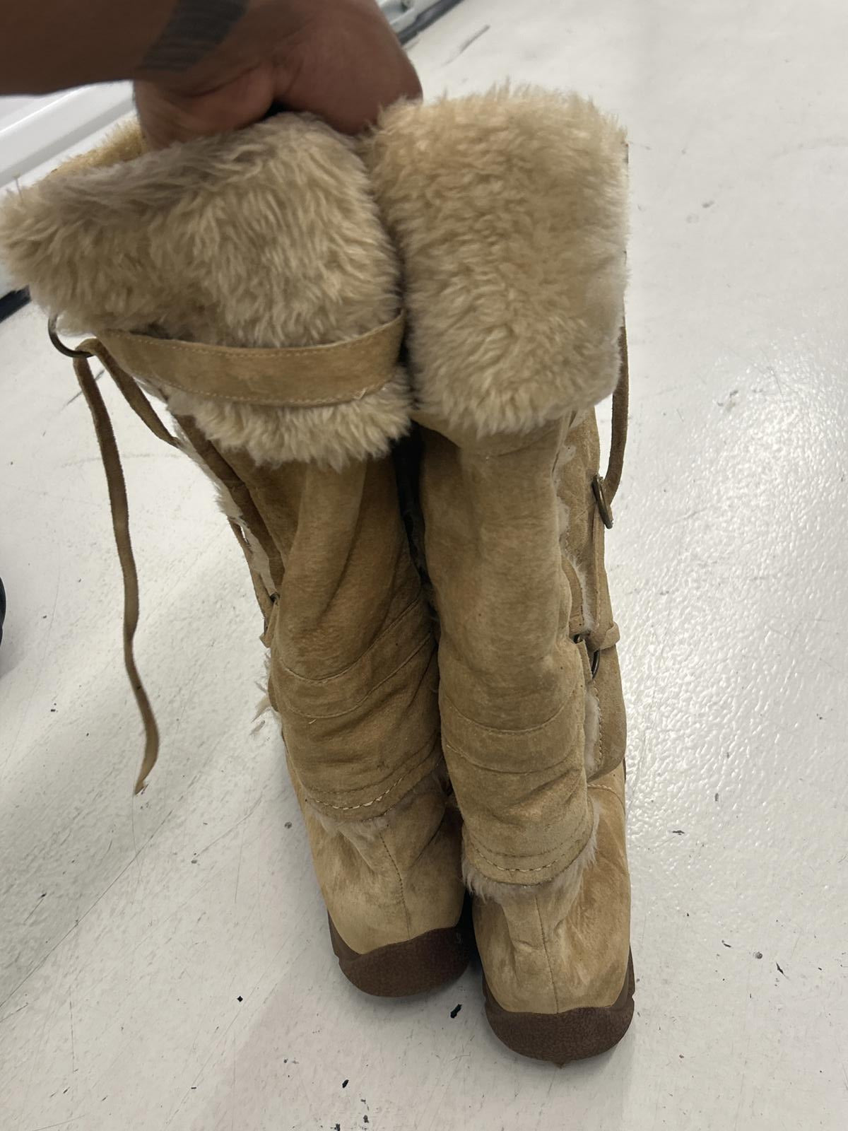 Cozy Tan Leather And Fur Knee-High Winter Boots