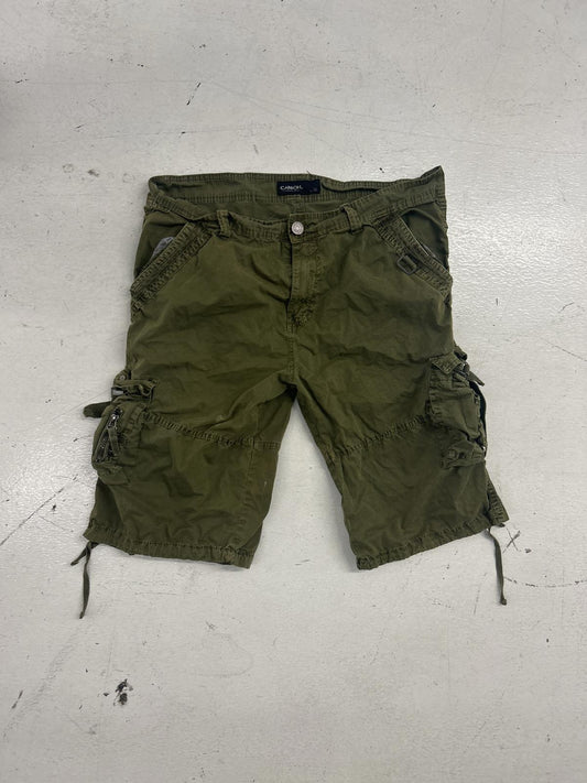 Carbo Grunge Cargo Shorts - Stylish Olive Green Outdoor Wear