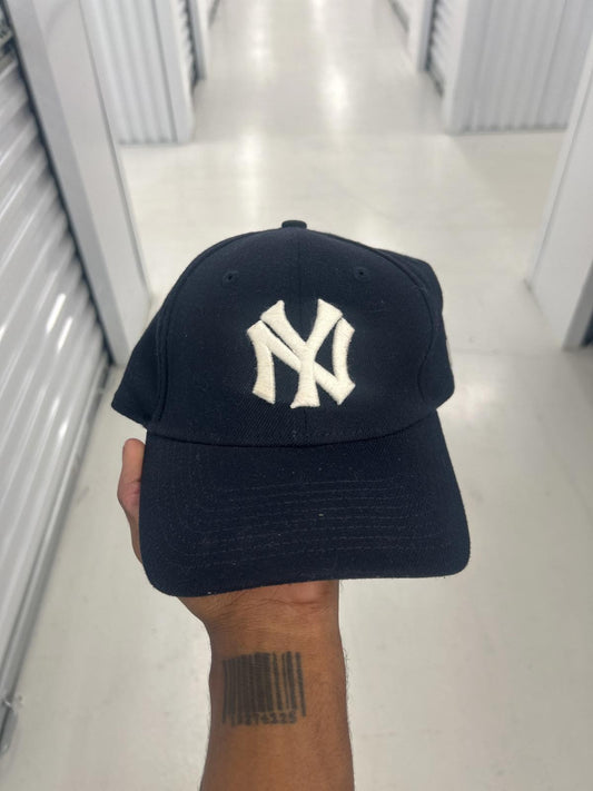 New York Yankees Cap - Classic S/M Baseball Hat