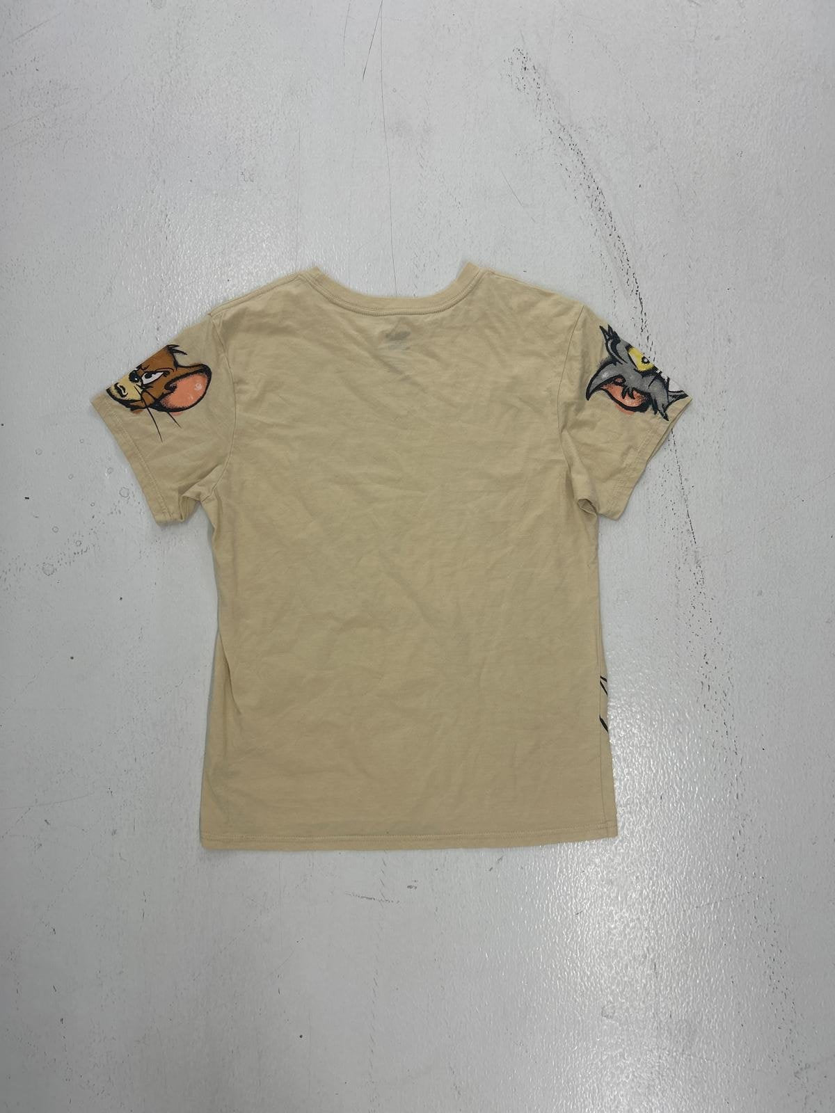 Vintage Tom and Jerry Graphic Tee - Fun Cartoon Design